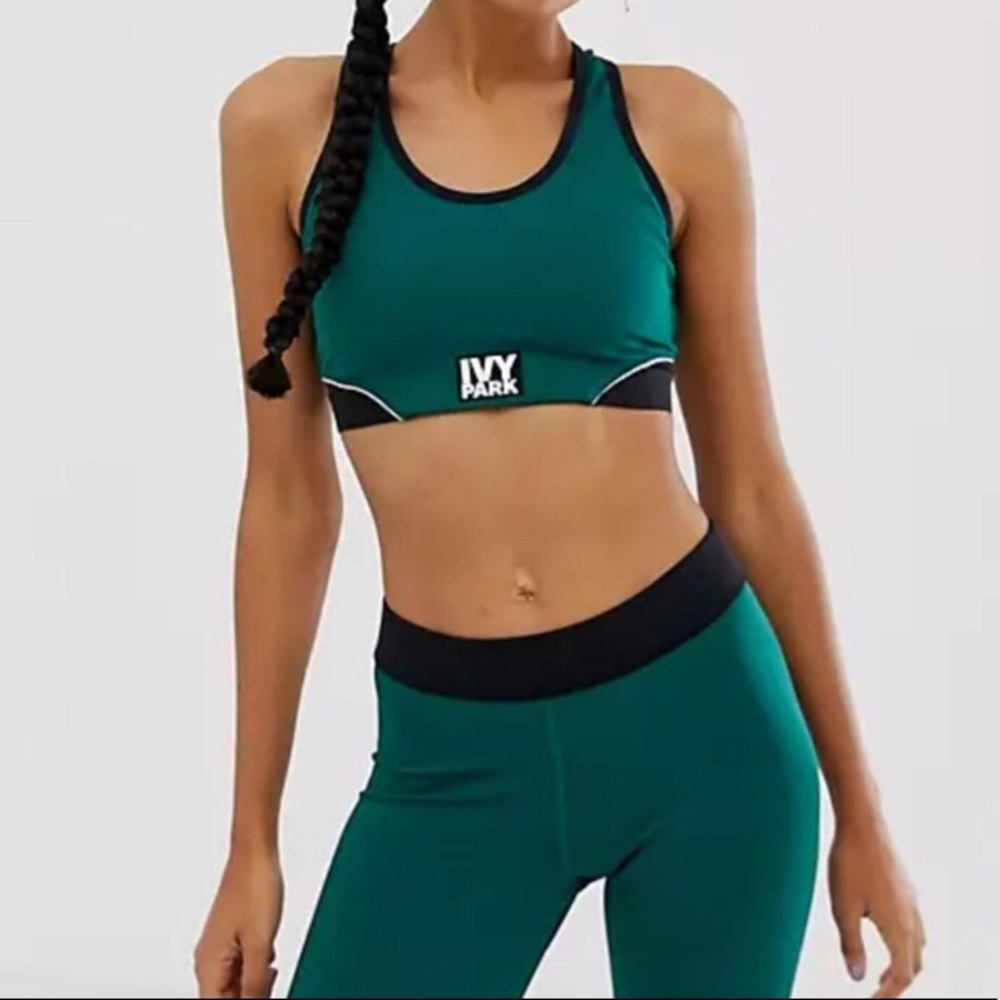 IVY PARK XL Sports Bra (green & black)